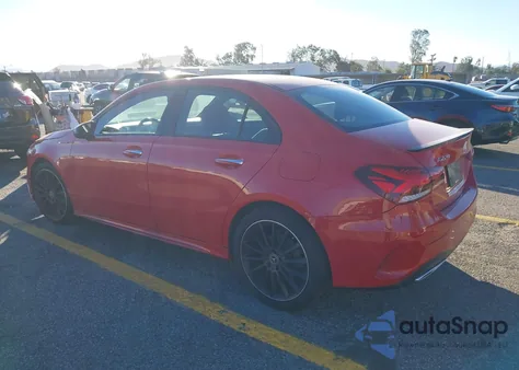 2019 Mercedes-Benz A 220 из США, поврежденный, VIN WDD3G4EB8KW018410